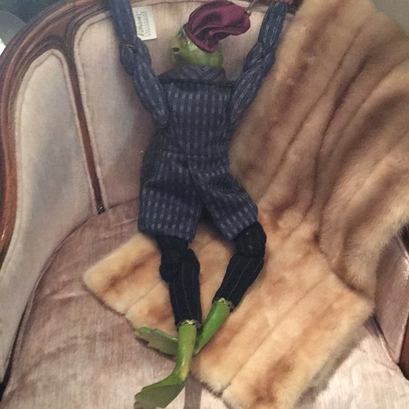 Katherines Collection Royal Frog 27” - Picture 8 of 8